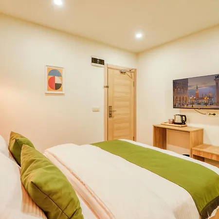 Elephant In The Estambul