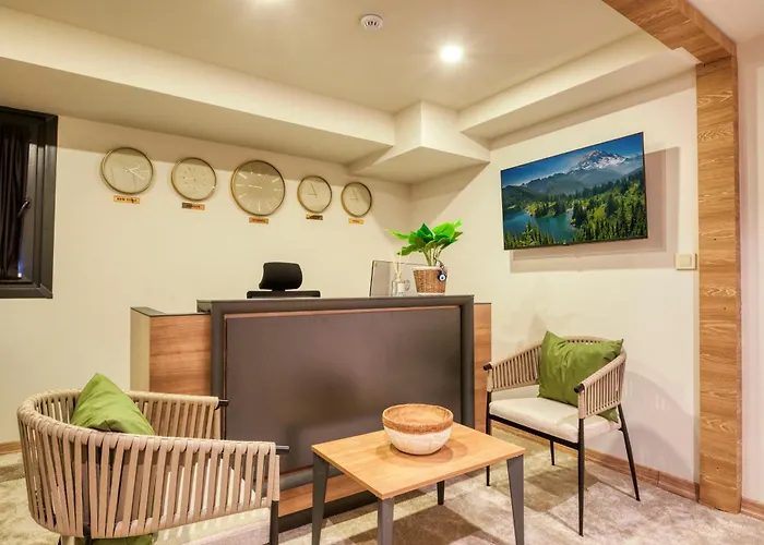 فندق Elephant In The