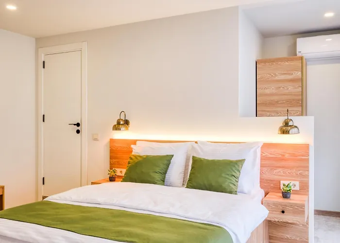 Elephant In The فندق 3*