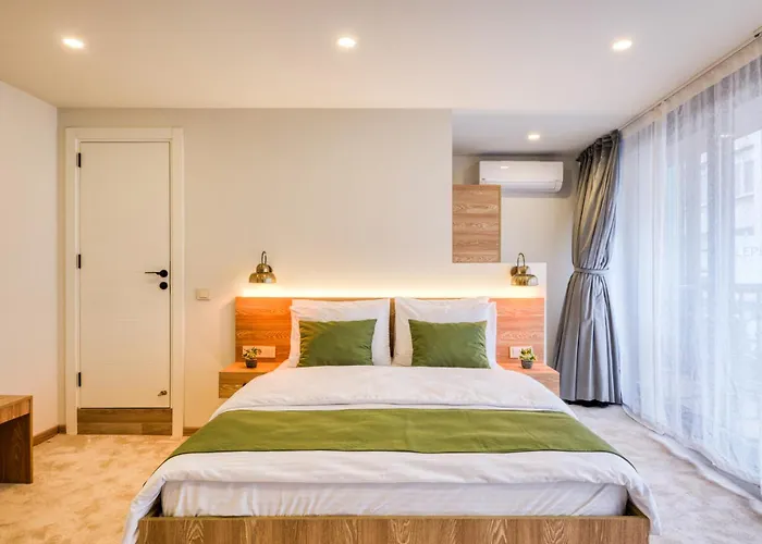 Elephant In The فندق 3*