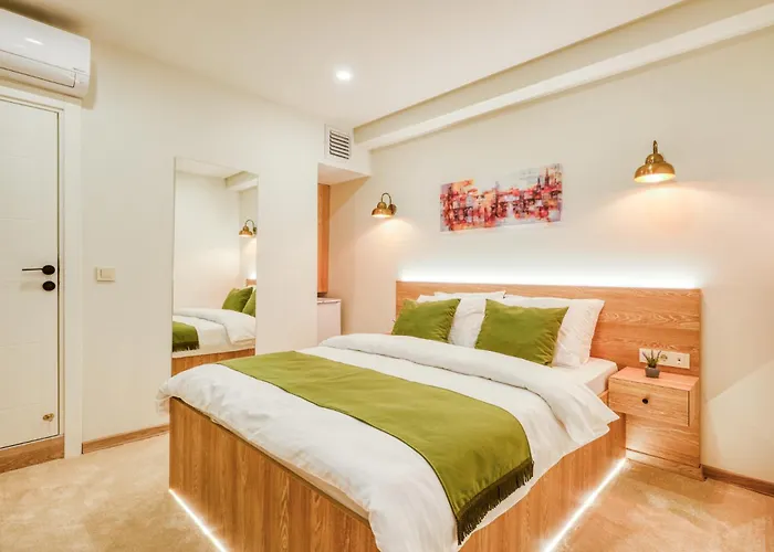 Elephant In The فندق